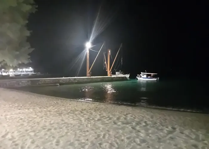 Ippokampos מלון *